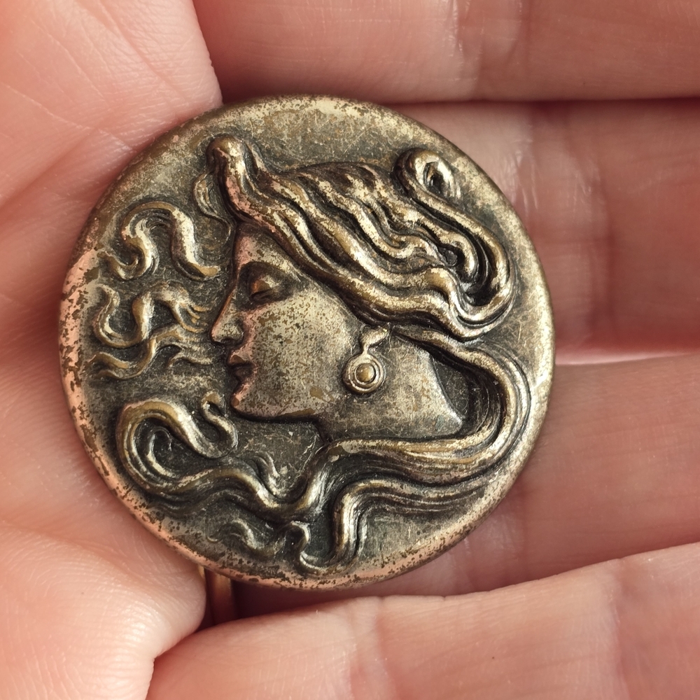 Art Nouveau style brooch woman with flowing hair dark silver tone pin - Picture 7 of 14